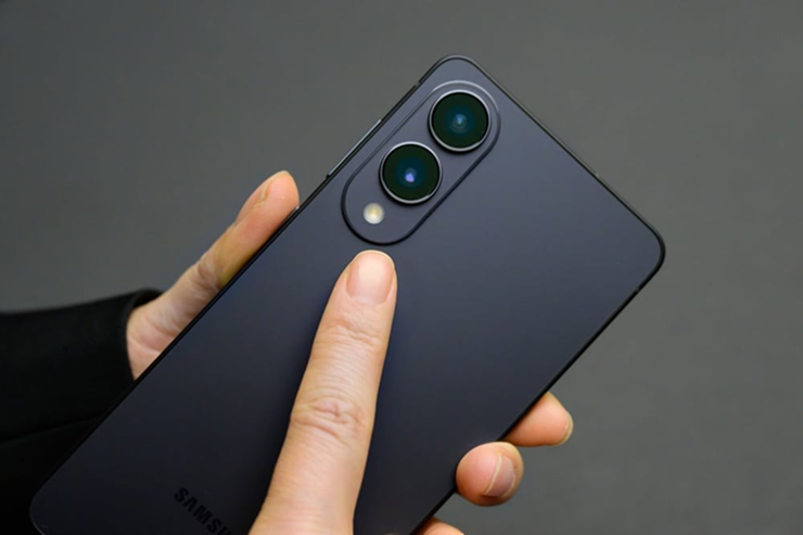 -1761811969-275-width740height493