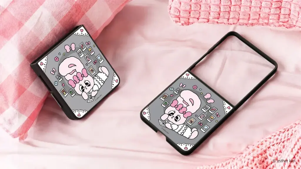 imgi_10_vn-feature-express-yourself-with-the-mirror-magnet-case-554133213.webp